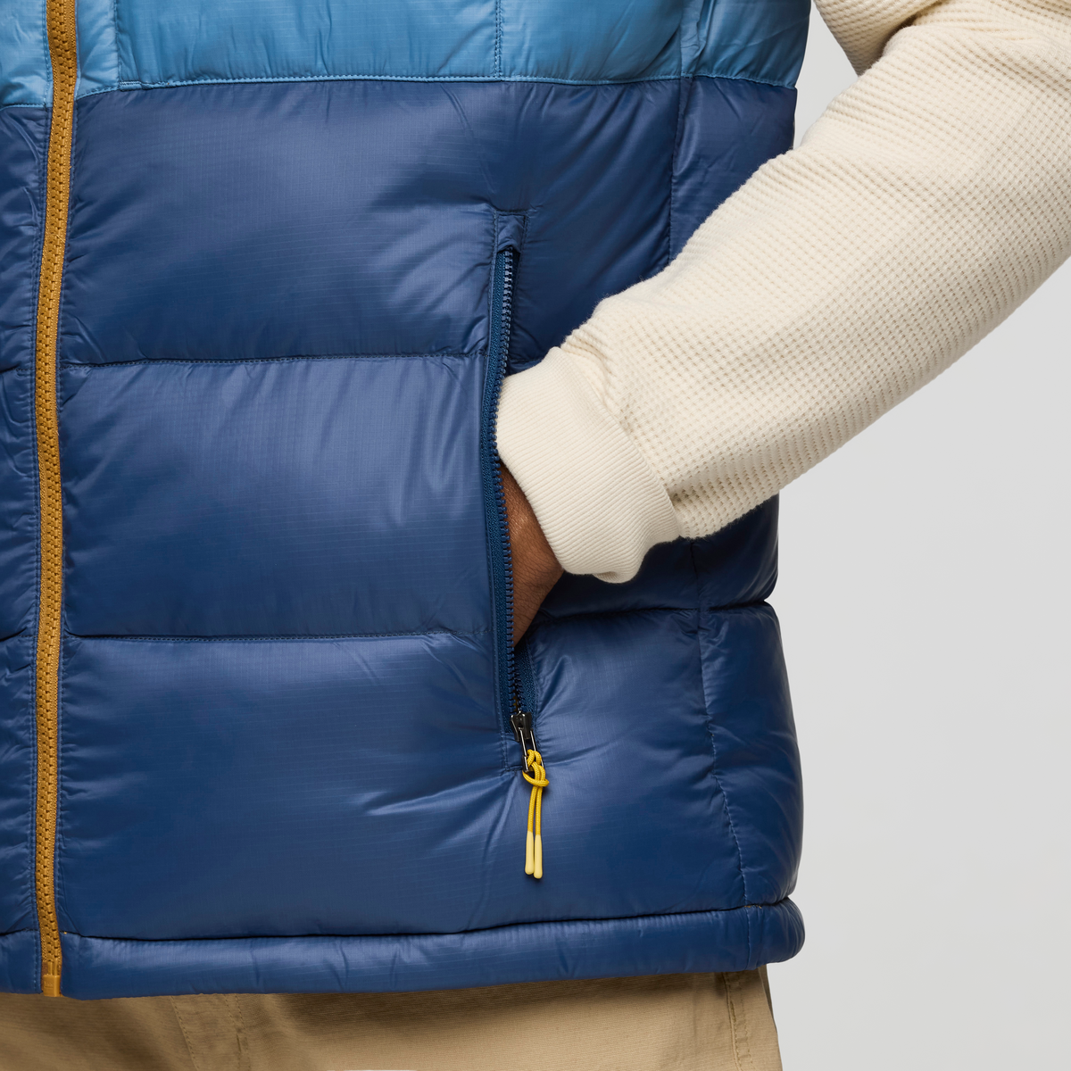 Fuego Max Down Vest - Men's - Image 5